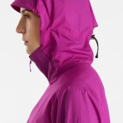 Arc'teryx Womens Atom Lightweight Hooded Jacket -Dappervo Sales b11abb0231 9090 m