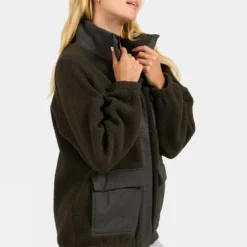 Vuori Womens Utility Sherpa Jacket 12 Vuori Womens Utility Sherpa Jacket -Dappervo Sales b11aje0070 5454 d